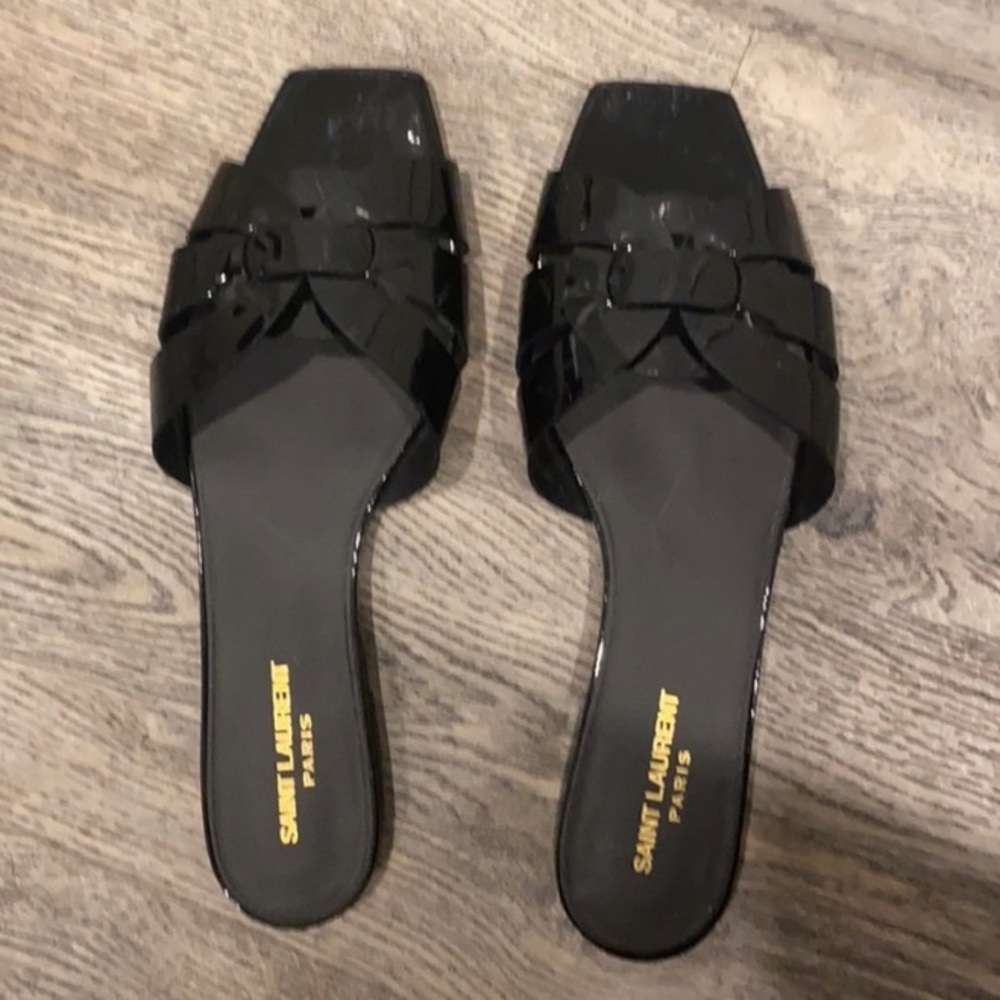 Saint Laurent Nu Pieds (Tribute Flats)
